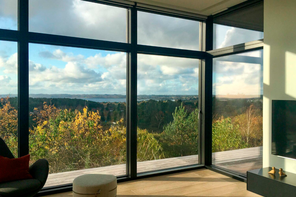 Fast karm med udsigt